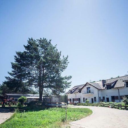 Quatro Osrodek Jezdziecki - Gospodarstwo Agroturystyczne Победзиска Экстерьер фото